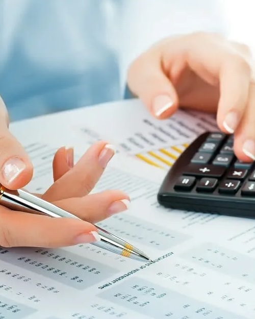 Servicios contables y asesoría personalizada de Asesoría S&S
